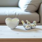 Conjunto de decoração enfeite bibelô coração e Casal Pássaro Passarinho Casa e Escritorio Casamento