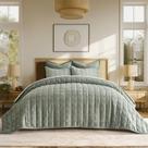 Conjunto de edredões EVERGRACE Velvet Queen Size com 2 capas verde sálvia