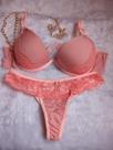 Conjunto de lingerie em laycra e renda