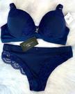Conjunto de lingerie plus size com acabamentos em renda - todo azul