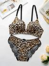 Conjunto De Lingerie Sem Fio Para Mulheres Sexy Em Renda, Cor Sólida, Dois Peças, Sutiã E Calcinhas Conjunto De Lingerie Sem Fio Para Mulheres Sexy Em Renda, Cor Sólida, Dois Peças, Sutiã E Calcinhas