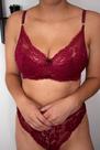 Conjunto de Lingerie Vinho Rendado Sofisticação e Conforto em Cada Detalhe