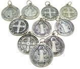 Conjunto de medalhas CB St Benedict, pingente de metal de 2,2 cm com anel de salto