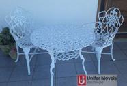 Conjunto de Mesa Para Jardim Floral Com 2 Poltronas e Mesa Alta em Alumínio Fundido Unifer Móveis