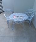 Conjunto de Mesa para Jardim Viena com 2 Poltronas e Mesa Alta em Alumínio Fundido Unifer Móveis
