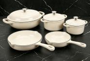 Conjunto de Panelas QuliMetal 5 Peças em Ferro Fundido Esmaltado Creme Conjunto de Panelas QuliMetal 5 Peças em Ferro Fundido Esmaltado Creme