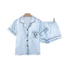 Conjunto De Pijama Listrado Com Letras Bordadas, Manga Curta E Shorts, Casual, Em Cetim, Com Gola