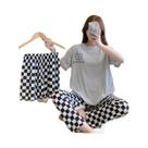 Conjunto De Pijamas Femininos De Verão Em Três Peças, Camiseta De Manga Curta E Calças Com Estampa