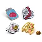 Conjunto de pinos de broche: anatomia, esqueleto cerebral, coração, caixa torácica, liga