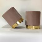 Conjunto de Puff com detalhes dourado no rodapé - Para sala de estar - Rosê Suede