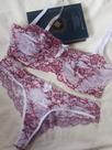 Conjunto de renda bicolor, sexy, sensual e romantica, aro sem bojo Conjunto de renda bicolor, sexy, sensual e romantica, aro sem bojo