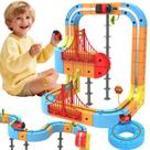 Conjunto de trem Yxwomenxy Electric 3D Track com 88 unidades para crianças de 3 a 8