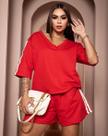 Conjunto em Moletom Blusa Decote V e Shorts Listra Lateral