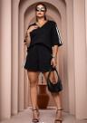 Conjunto em Moletom Blusa Decote V e Shorts Listra Lateral Conjunto em Moletom Blusa Decote V e Shorts Listra Lateral