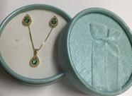 Conjunto em pedras