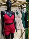 Conjunto feminino adulto de Cropped e bermuda curta no tecido linho. Tamanho M Conjunto feminino adulto de Cropped e bermuda curta no tecido linho. Tamanho M
