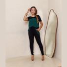 Conjunto Feminino Calça e Blusa Manga Curta Com Recortes