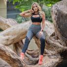 Conjunto Feminino com Cropped Preto com Bojo e Calça Mescla com Tela de Poliamida