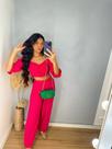 Conjunto feminino cropped e calça
