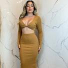 Conjunto Feminino de Saia Midi e Top Cropped Manga Longa em Vinho