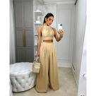 Conjunto feminino duna areia calça pantalona e cropped com bojo amarração nas costas modelo Libiana elegante