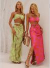 Conjunto feminino na cor rosa tamanho P