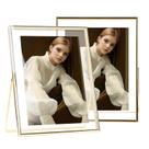 Conjunto flutuante de 2 porta-retratos IZIDDO Gold para foto de 20x25cm