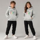 Conjunto Lets Play Infantil Moletom Com Capuz e Calça Ajuste Perfeito