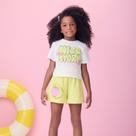Conjunto Menina Momi Blusa Boxy Algodão e Short Moletinho Off/Neon Conjunto Menina Momi Blusa Boxy Algodão e Short Moletinho Off/Neon