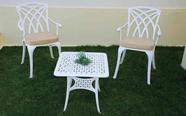 Conjunto Para Jardim Geneva Com Mesa de Centro Alumínio Fundido Unifer Móveis