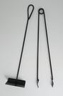 Conjunto Para Manuseio de Lareira e Churrasqueira 2 Peças Preto em Ferro Conjunto Para Manuseio de Lareira e Churrasqueira 2 Peças Preto em Ferro