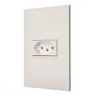 Conjunto Pial Plus+ Branco Com Placa 1 Tomada 20A. - 615081Bc Conjunto Pial Plus+ Branco Com Placa 1 Tomada 20A. - 615081Bc