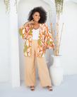 Conjunto Plus size Chic Calça Bege Alfaiataria e Kimono Florido Larissa