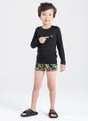 Conjunto Praia Infantil Menino Preto Camiseta Manga Longa e Sunga Folhagens