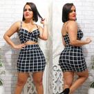 Conjunto quadriculado preto com listras brancas