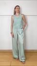 Conjunto regata em crochê e calça pantalona