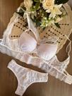 conjunto rendado com strep branco conjunto rendado com strep branco