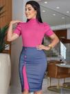 Conjunto Saia Lápis Midi em Bengaline e Blusinha Manga Curta Gola Alta em Malha Canelada Moda Evangé
