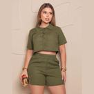 Conjunto Shorts com bolso cropped camisa com botões de madeira praia