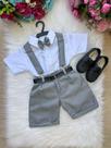 Conjunto Social Infantil Meninos com Shorts Cinza e Acessórios