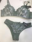 Conjunto verde em gripi