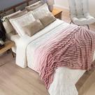 Coordenado Cobre Leito E Cobertor Fluflu Queen Ultrasoft Alto Relevo Dupla Face Rosê 100% Poliéster