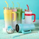 Copo Prático e Elegante Recipiente Portátil 1200ml Isolado Super Capacidade Copo Prático e Elegante Recipiente Portátil 1200ml Isolado Super Capacidade