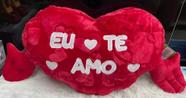 Coração de Pelúcia Almofada 59cm (F6849) Com Mãos Eu Te Amo Presente