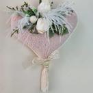 Coração Rosa e Plumas Brancas 30x19