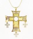 Cordão Com Crucifixo De 3 Pingentes Banho Ouro 18k 1659 Cordão Com Crucifixo De 3 Pingentes Banho Ouro 18k 1659