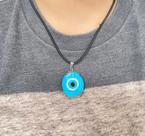 Cordão De Pescoço Olho Grego azul claro redondo 3 cm