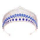 Coroa de noiva com cauda de pavão com cristais azuis e transparentes Coroa de noiva com cauda de pavão com cristais azuis e transparentes