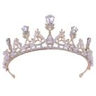 Coroa de noiva dourada elegante com pérolas de cristal e strass