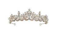 Coroa Princesa Cravejada com Pérolas Douradas - Acessório para Noivas Coroa Princesa Cravejada com Pérolas Douradas - Acessório para Noivas